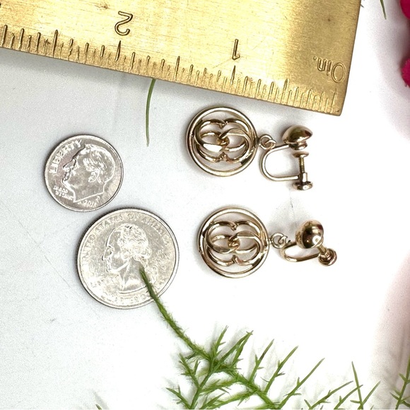 VINTAGE⚜️12K Gold Filled Chain Detail Clip Earrings - Picture 8 of 8